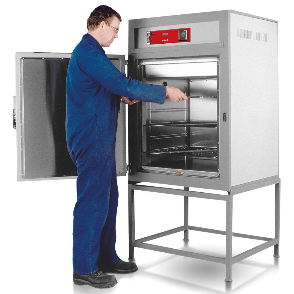 کدام نوع فر صنعتی برای خط تولید پیوسته مناسب‌تر است؟